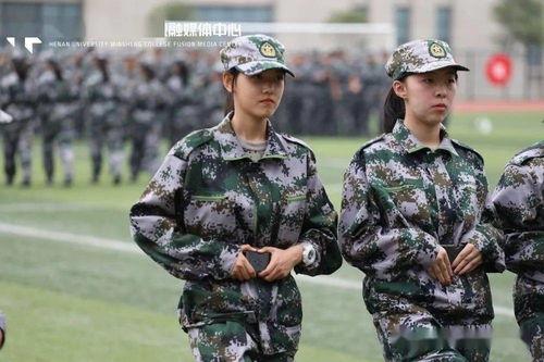 军训跳舞女吃瓜视频完整版,完整版视频曝光引热议