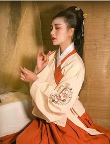 汉服吃瓜富婆视频大全集,富婆吃瓜视频大全集，带你领略时尚与幽默的碰撞