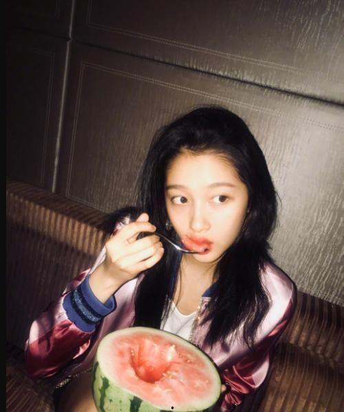 夜间吃瓜视频在线观看,揭秘热门夜间吃瓜视频背后的故事